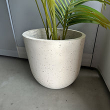 Load image into Gallery viewer, Planter D290 x 280h mm, Concrete
